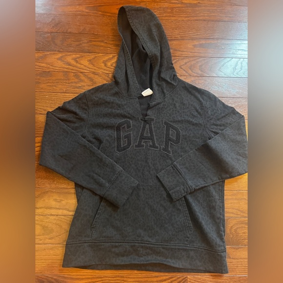 GAP Other - GAP Girls Charcoal Cheetah Patterned Hoodie Size Medium